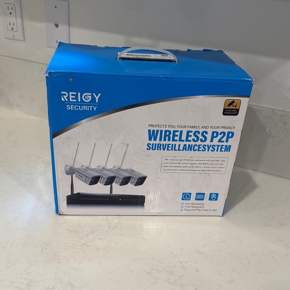 Wireless P2P Surveillance System - Blue and Black